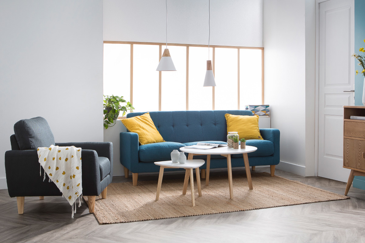 Canap scandinave 3 places en tissu bleu canard et bois clair LUNA