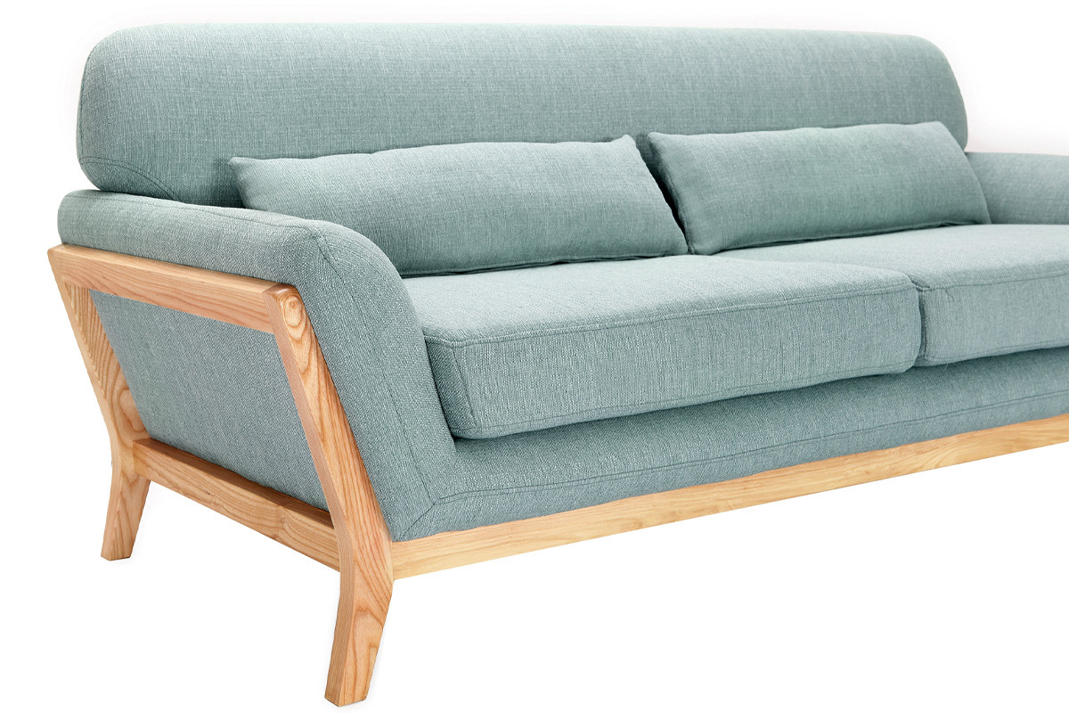 Canap scandinave 3 places en tissu vert lagon et bois clair YOKO