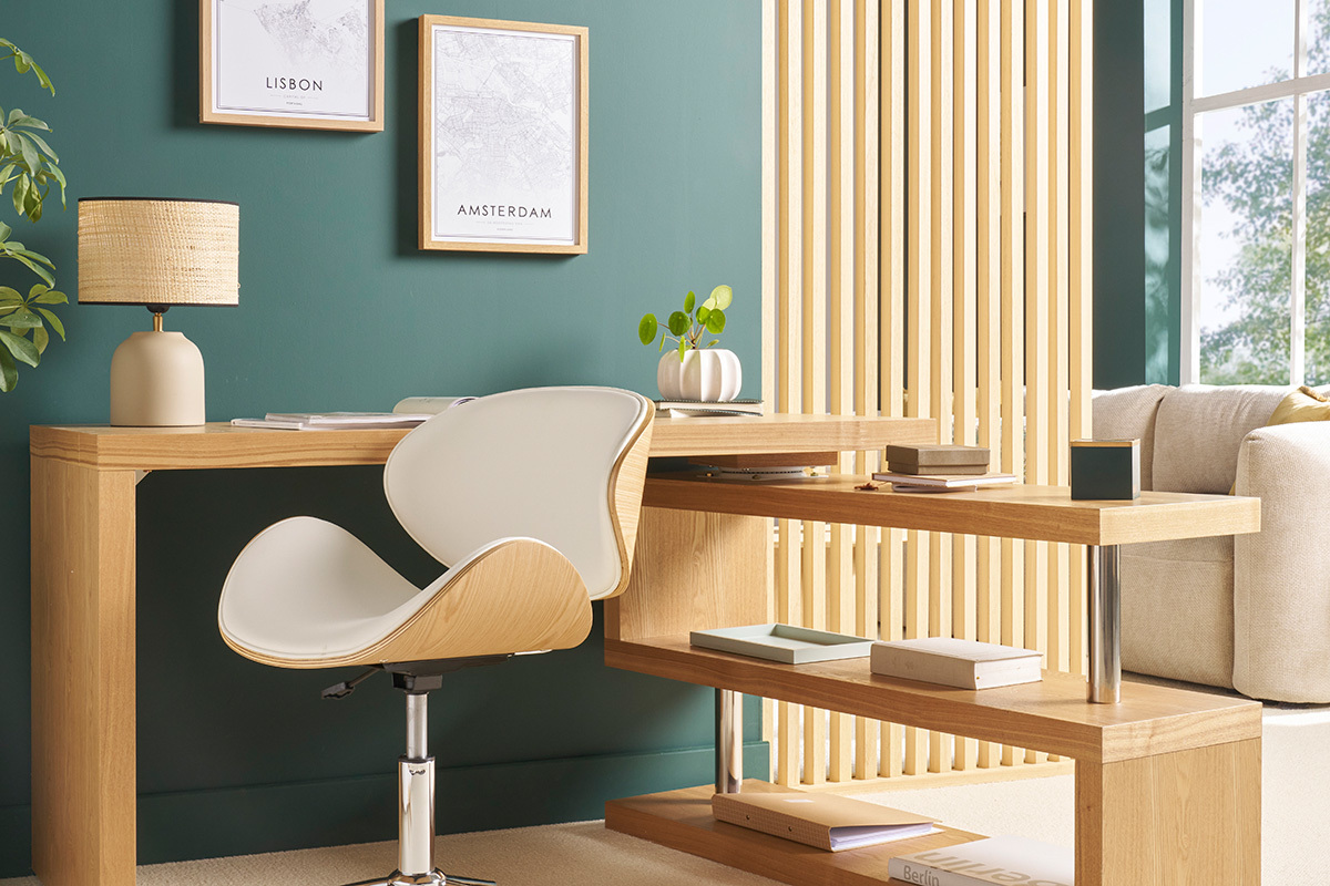 Chaise de bureau  roulettes design blanc, bois clair et acier chrom WALNUT