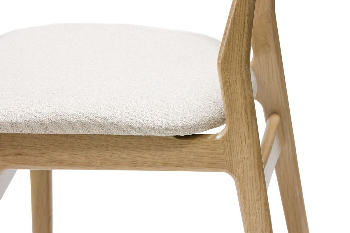 Chaises scandinaves en bois clair chne massif et tissu effet laine boucle blanc cass (lot de 2) LOUISA