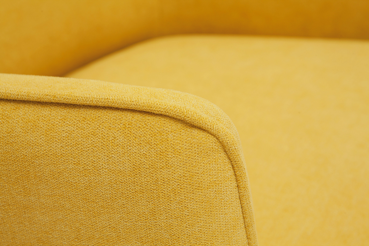 Fauteuil design en tissu effet velours jaune moutarde et mtal noir LAURENS