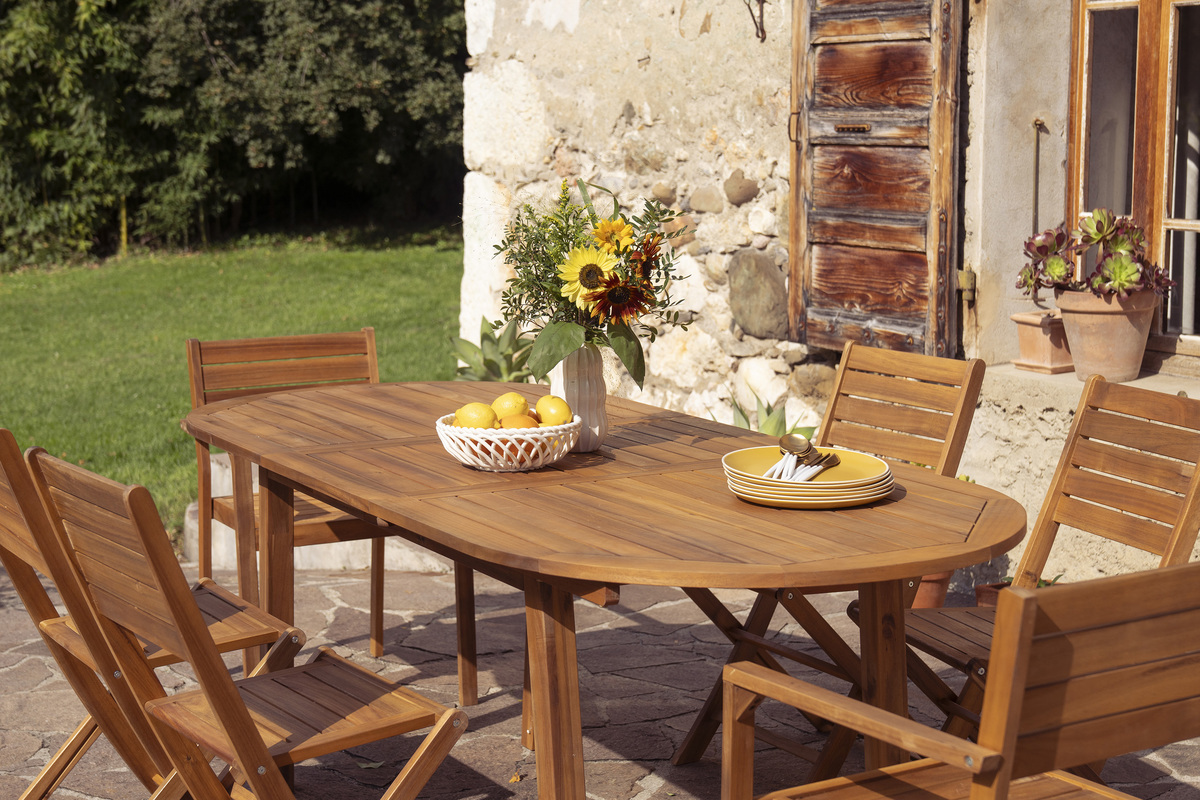 Table de jardin extensible rallonges intgres en bois massif L160-210 cm MAYEL