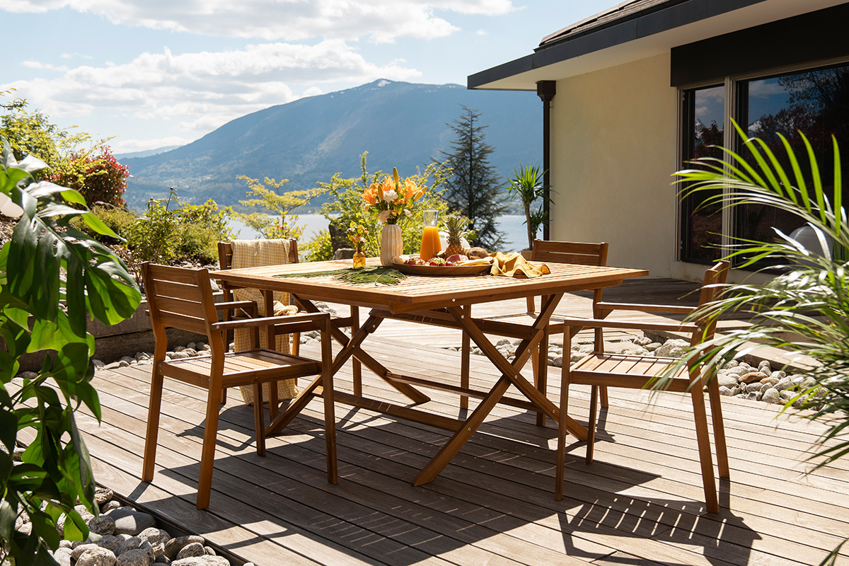 Table de jardin pliante carre en bois massif L140 cm SANTIAGO