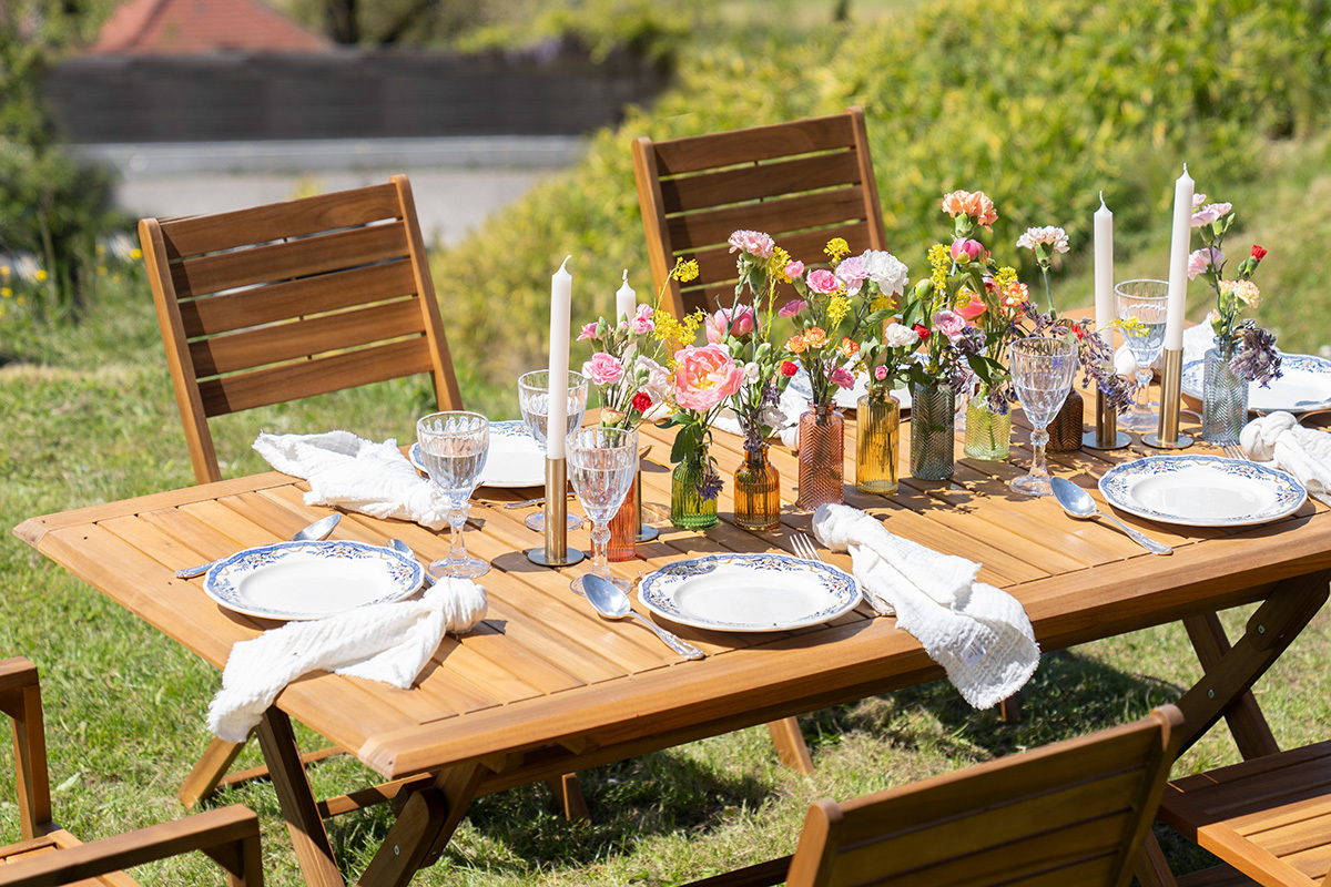 Table de jardin pliante rectangulaire en bois massif L170 cm SANTIAGO